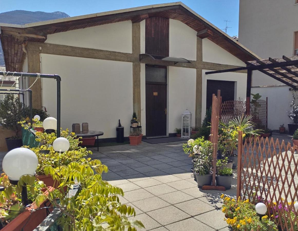 Villa Valtellina -La Casina Sondrio Exterior foto